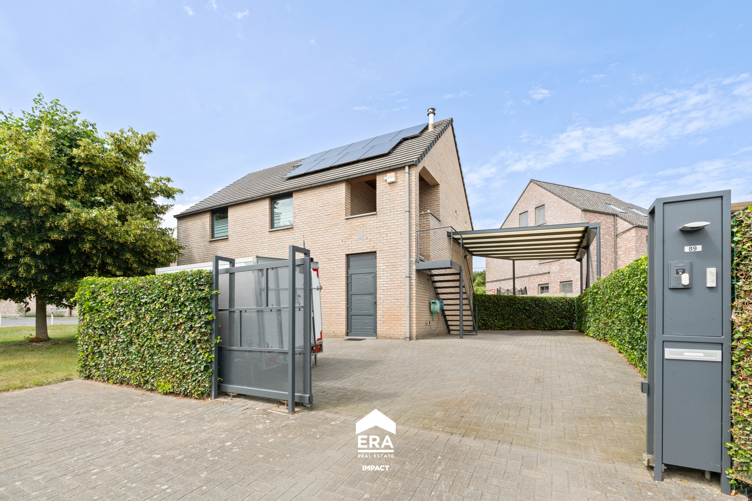 Zéér ruim hedendaags appartement (135m2) te Opglabbeek - foto 1