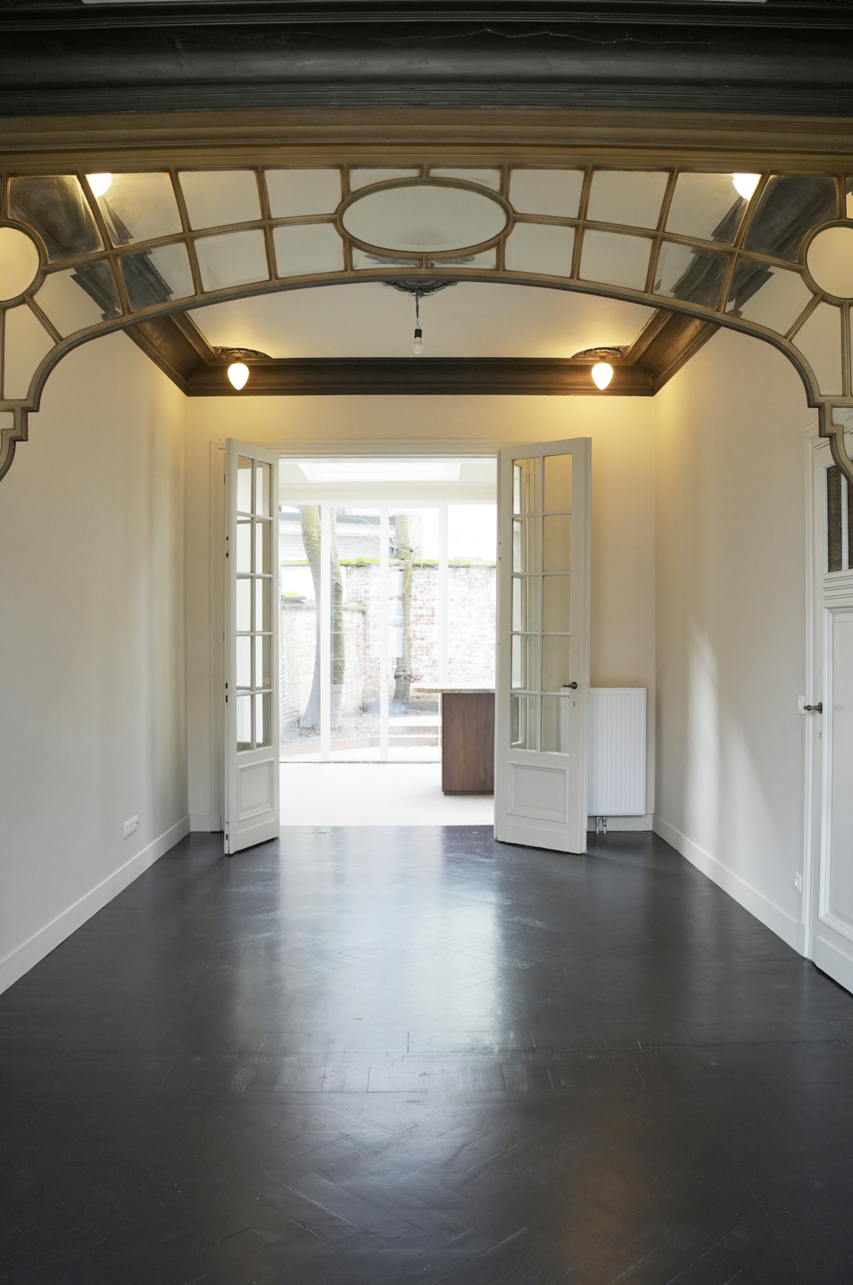 ZURENBORG - Karaktervolle herenwoning, volledig gerenoveerd  - foto 2