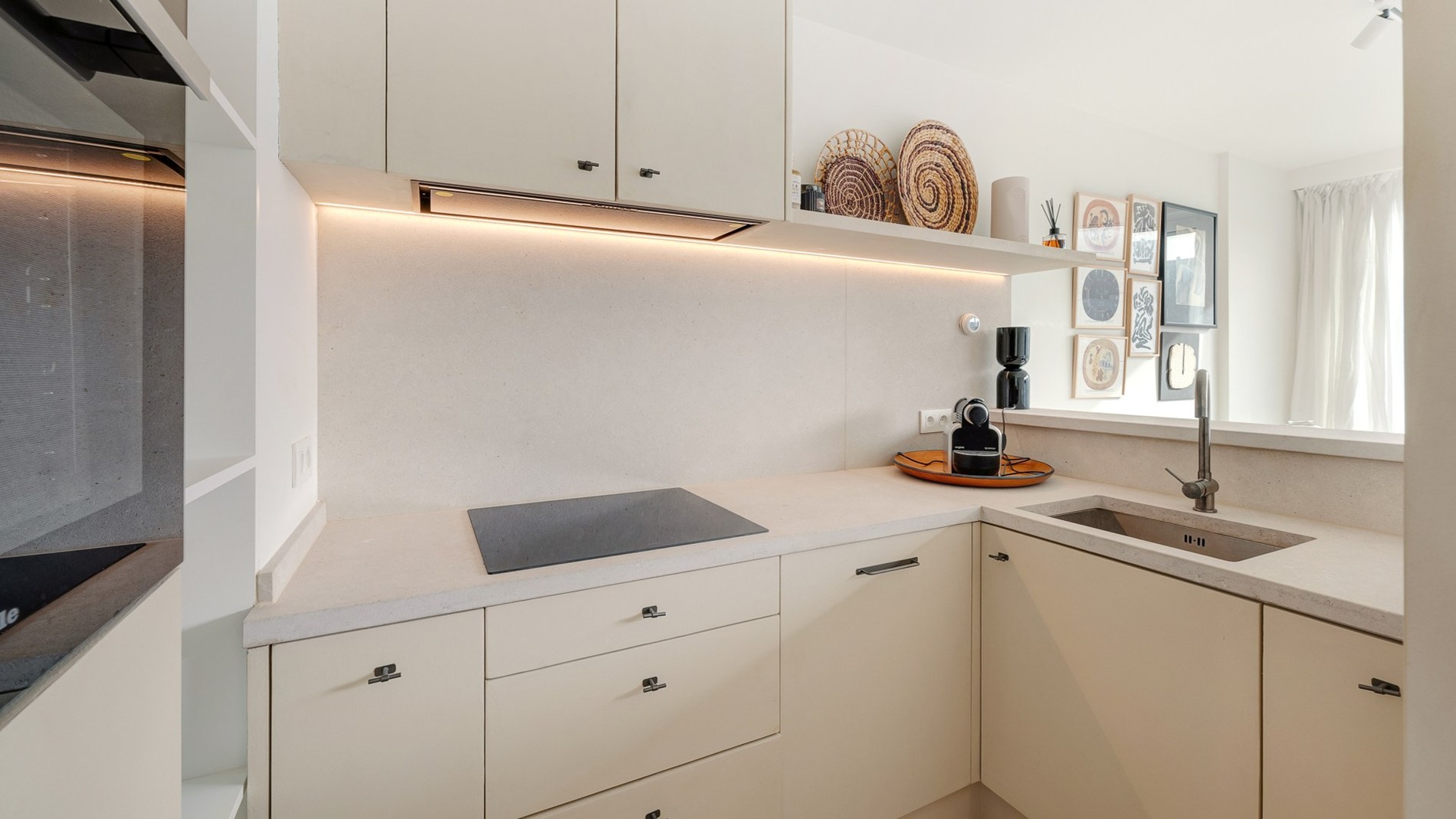 Compleet gerenoveerd appartement met zicht op de duinen - foto 4