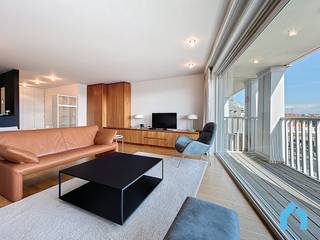 Dit stijlvol ingericht appartement beschikt over twee ruime slaapkamers, elk met een aansluitende badkamer voor optimaal comfort en privacy.De grote...