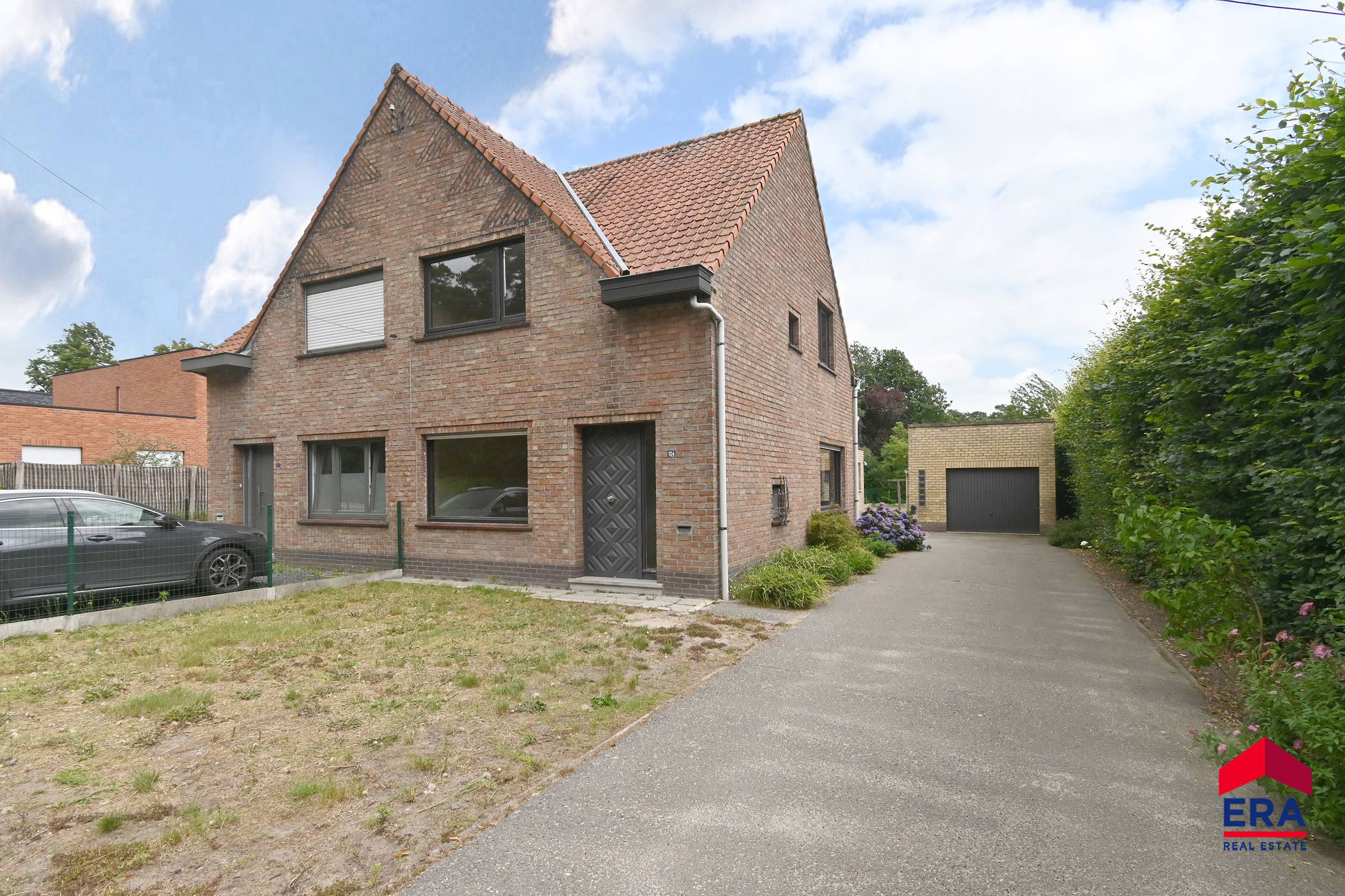 Ruime halfopen bebouwing met 3 slpk te koop in Lembeke. - foto 1