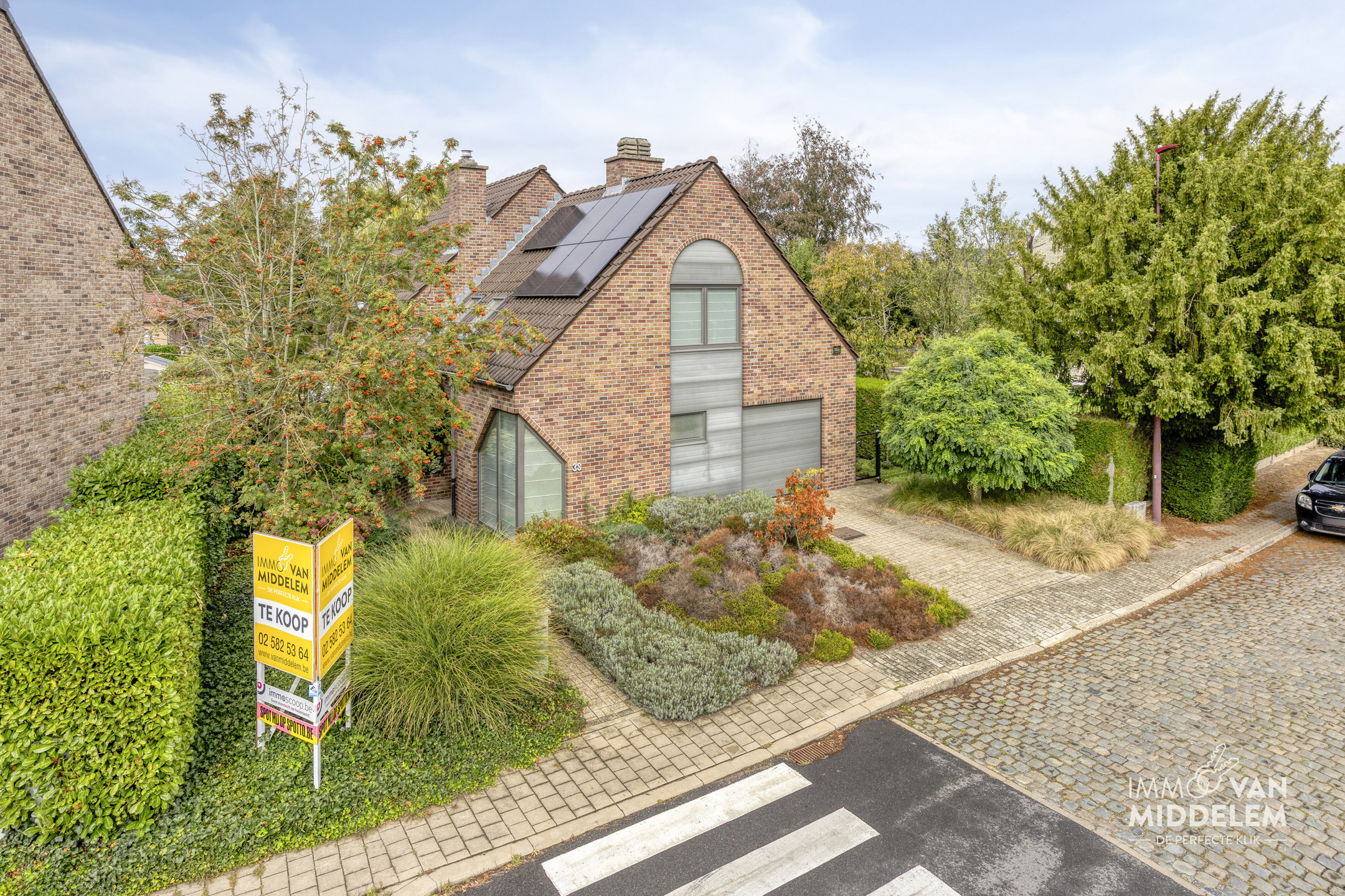INSTAPKLARE VILLA MET 4 KAMERS EN BUREAU + BOUWGROND - foto 1