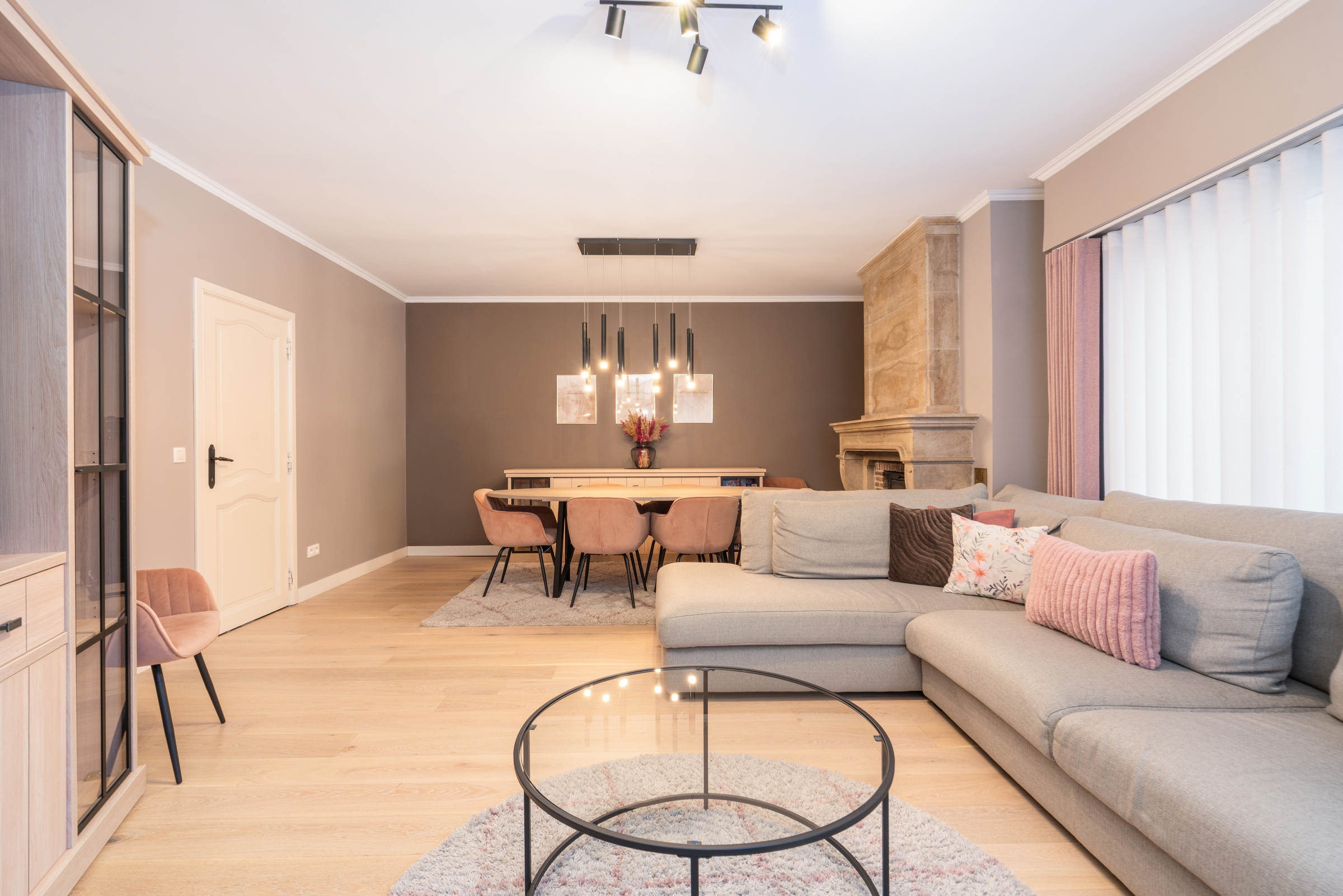 Uniek ruim en goed onderhouden 4slpk appartement met parking - foto 3