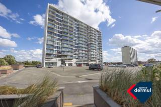 Op de 7° verdieping van de residentie Nautilus vindt u dit stijlvol appartement met twee slaapkamers. Het appartement werd enkele jaren...