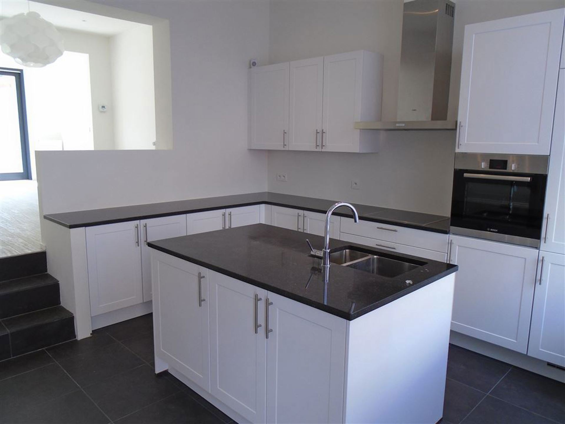 Huis met 3 slaapkamers, volledig gerenoveerd in 2016 - foto 5