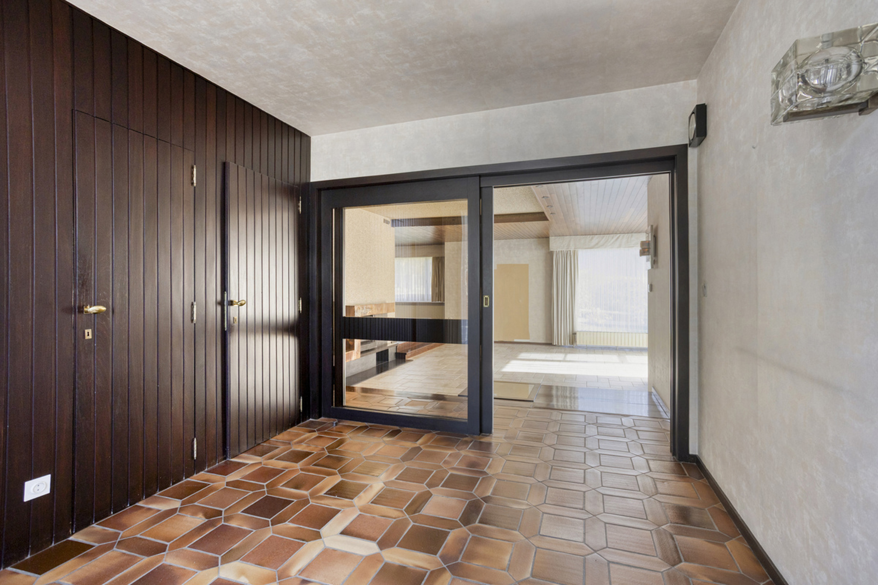 Ruime woning met 4 slaapkamers, tuin en garage te Affligem - foto 4