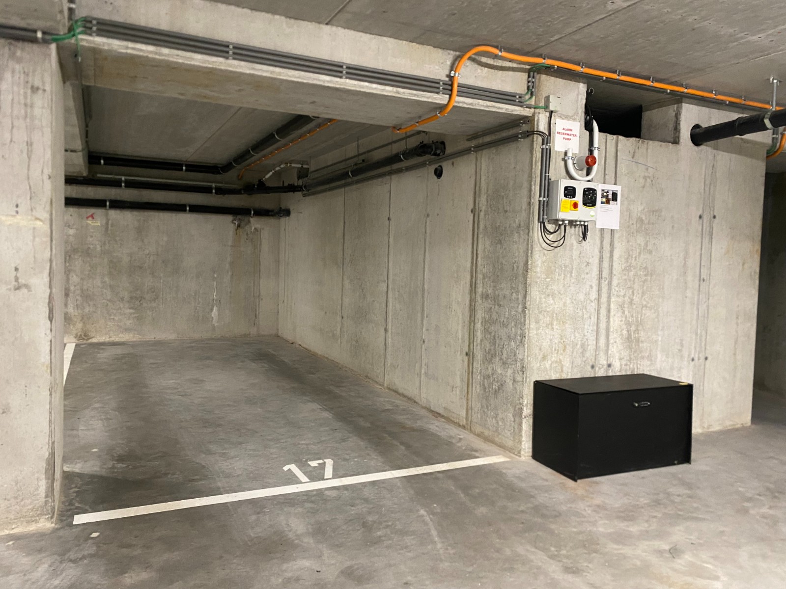 Ondergrondse staanplaats onder de residentie Parc O' sud  - photo 4