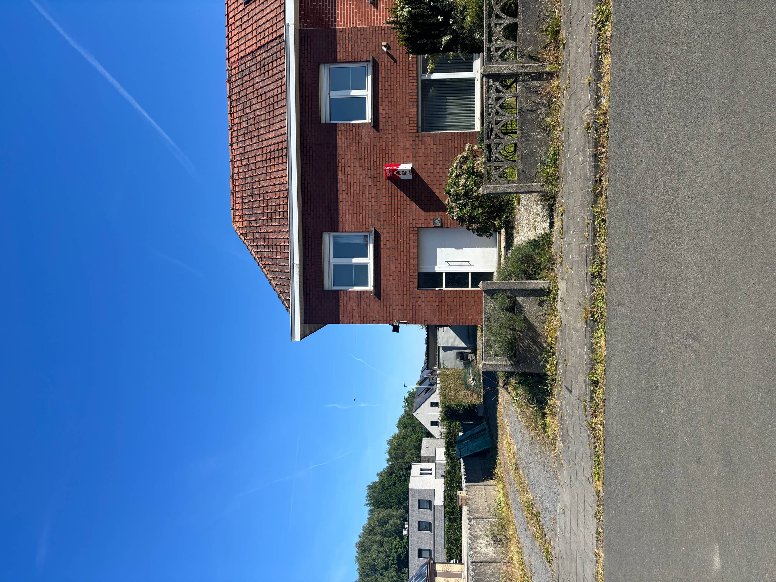 halfopen woning 3slaapkamers + garage - foto 1