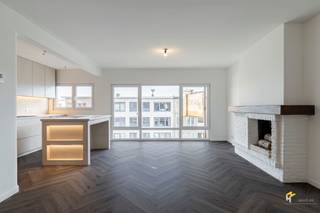 Gerenoveerd appartement (98 m²) met 2-3 slaapkamers, garage en terras (3 m²) in Boechout. Wonen in de Frans van der Muerenstraat, dat is rustig wonen...