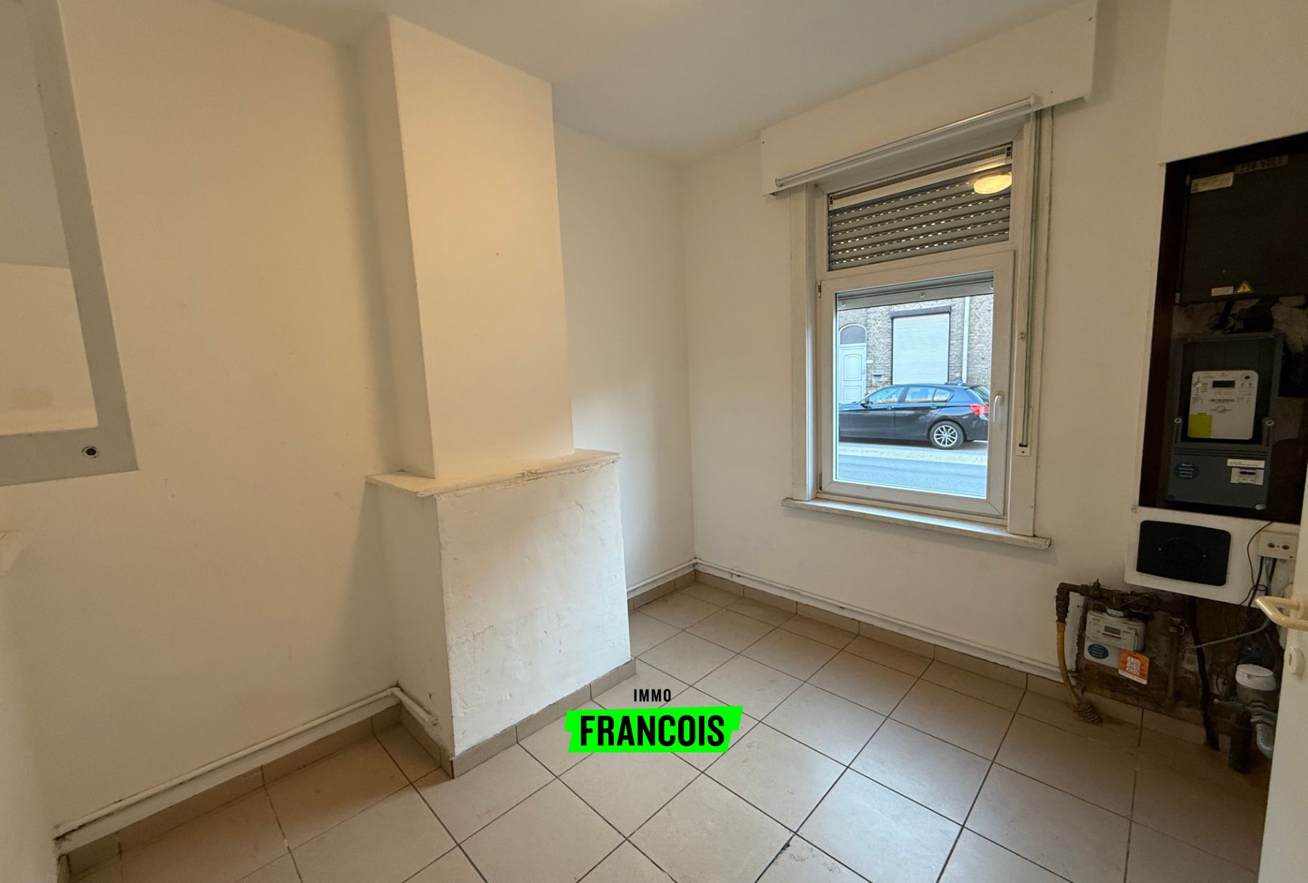 Te renoveren woning nabij centrum Roeselare - foto 2