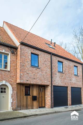 Moderne landelijke nieuwbouwwoning met ruimte en comfortOntdek deze stijlvolle nieuwbouwwoning in modern landelijke stijl, gelegen in een rustige...