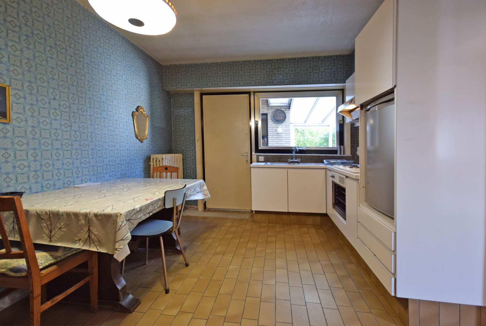 Karaktervolle halfopen bebouwing met ruime tuin te Roeselare - foto 4