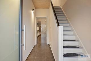 Op een uitstekende locatie te Berlaar bevindt zich deze verrassend ruime gezinswoning met 4 slks, tuin en dubbele garage.Deze centraal gelegen woning...