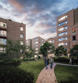 RES. B'HIVE – Dat is futureproof wonen in het groen, op de meest centrale locatie in Hasselt! B'Hive staat symbool voor centraal wonen, urban architectuur, duurzaamheid en groen landschap binnen het project.<br /><br />De werken zijn reeds gestart! <br />Profiteer van 6% BTW-tarief* ipv 21% BTW ! *Onder voorwaarden.<br /><br />RES. B'HIVE - LAVENDULA - App. C 1.01: Appartement op de eerste verdieping met een opp. van 89,67 m² + 12,50 m² terras. INDELING: Inkomhal met apart toilet, lichtrijke leefruimte met toegang tot het oost georiënteerd terras, volledig geïnstalleerde keuken met eethoek en annex berging; Ruime slaapkamer met toegang tot het terras; Badkamer voorzien van douche en lavabo.<br /><br />Op slechts enkele passen van het stadscentrum worden 79 appartementen en commerciële ruimtes gebouwd in een stijlvolle, urban architectuur. Wat B'Hive zó uniek maakt is de elegante parktuin en collectieve daktuin met kruidenhoek waar de bewoners kunnen tuinieren of genieten van de rust en prachtige zichten over het park, dit op slechts een zucht van de Grote Markt, winkelstraten, het treinstation en busknooppunt. Ideaal voor pendelaars en mensen die het stadsleven weten te waarderen. Of heb je een daguitstap gepland of zelfs een vliegreis via de luchthaven van Zaventem? Via de trein, op wandelafstand van het project, geraak je vlot op elke bestemming! Een aansluiting op de E313-314 bevindt zich op minder dan 10 min met de auto.<br /><br />Duurzaamheid is de rode draad doorheen B'Hive. Er worden slimme zonnepanelen voorzien en geothermische energieopwekking uit grondwater.<br /><br />U kunt kiezen tussen een 1, 2 of 3 slaapkamer-appartement. Het uitgangspunt bij de vormgeving van de appartementen is maximale lichtinval en optimaal wooncomfort. Bijna elk appartement heeft een zuidgericht terras, al dan niet overdekt.<br /><br />Voor elk kavel is er een kelderberging en een ondergrondse parkeergarage beschikbaar. De onder- en bovengrondse fietsenstalling maken het woongemak nog eens extra compleet. <br /><br />Prijzen excl. kosten, BTW en registratierechten.<br /><br />Betoverd door dit unieke woonproject? Bel Danny op 0471/10.00.69 of 011/22.19.17 of kijk op www.limburgsvastgoed.be.