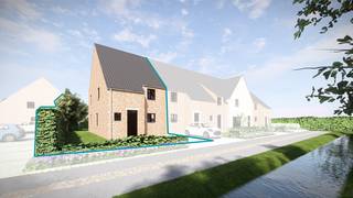 Deze stijlvolle nieuwbouwwoning biedt een ideale combinatie van comfort en duurzaamheid. Op de begane grond vind je een inkomhal met apart gastentoilet, een ruime woonkamer met open keuken en een praktische berging. De woonkamer is voorzien van een groot schuifraam dat prachtig uitkijkt op de tuin. De open keuken wordt uitgerust met de nieuwste toestellen voor optimaal comfort. Op de eerste verdieping bevinden zich 3 slaapkamers, een badkamer met inloopdouche, ligbad en een dubbel lavabomeubel, en een tweede toilet. De grootste slaapkamer biedt plaats voor een dressing. Via de vaste trap kom je op de zolder waar er in de toekomst een mogelijkheid is om twee extra slaapkamers in te richten. Duurzaamheid staat centraal met een regenwaterput van 15.000 liter, vloerverwarming en zonnepanelen. Elke woning beschikt over een staanplaats en laadpaaloptie voor hybride of elektrische voertuigen. De tuin en het terras worden volledig aangelegd en omheind voor jouw privacy en gemak. (Sted.inl: Vg,Wg,Gmo,Gvkr,Vv)