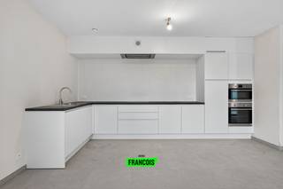 In het hart van Oostvleteren, in de volledig nieuwe kleinschalige residentie Ter Vleteren, bevindt zich deze instapklare nieuw studio/appartement.Een...