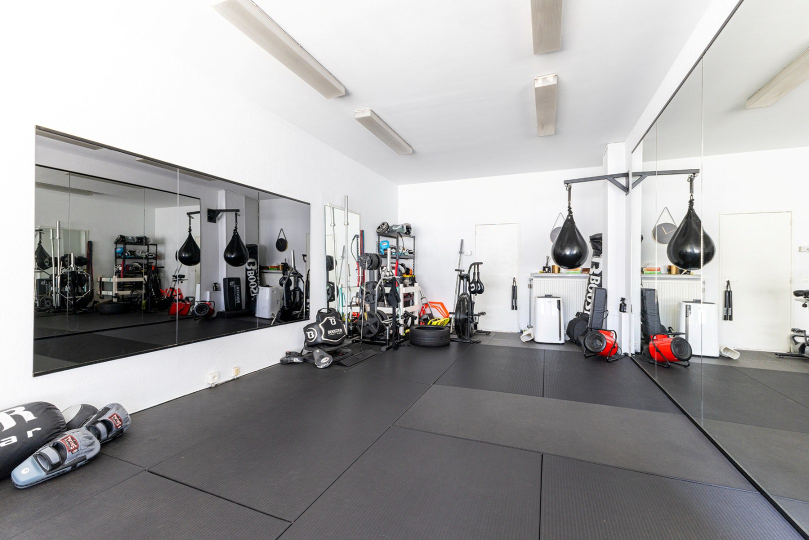 Handelsgelijkvloers (48m²) op toplocatie! - foto 2