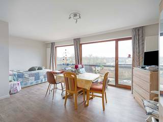 Deze keurige te renoveren serviceflat is gelegen op de 5e verdieping van residentie Lindenhof, gesitueerd in een aangename woonwijk in het centrum...