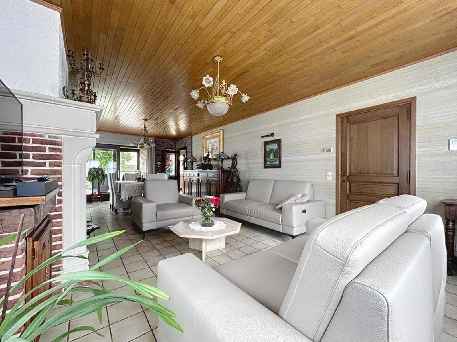 Maison à vendre à Oostrozebeke avec 5 chambres - photo 3