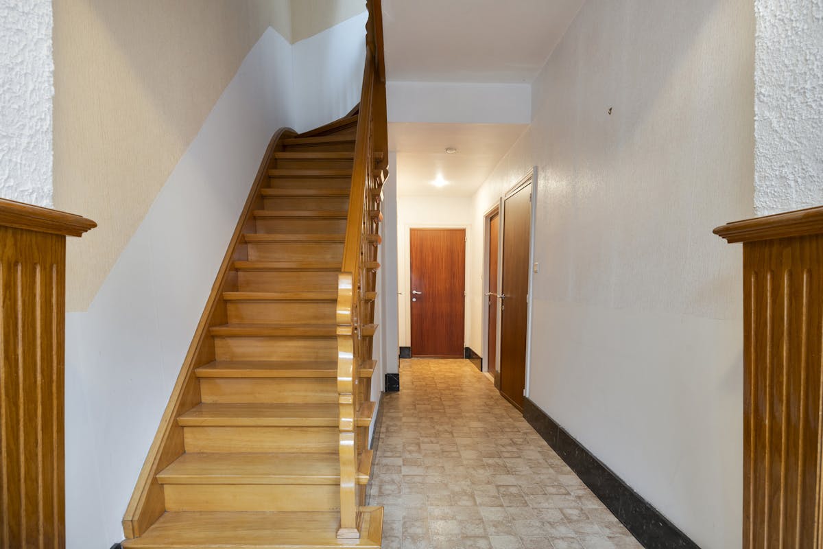 Ruim huis te koop Merksem met garage en zonnige tuin - foto 3