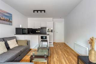 Dit verzorgd appartement is gelegen in de Langestraat 61 bus 501 in Oostende, op een centrale ligging met tal van winkels, horeca en openbaar...