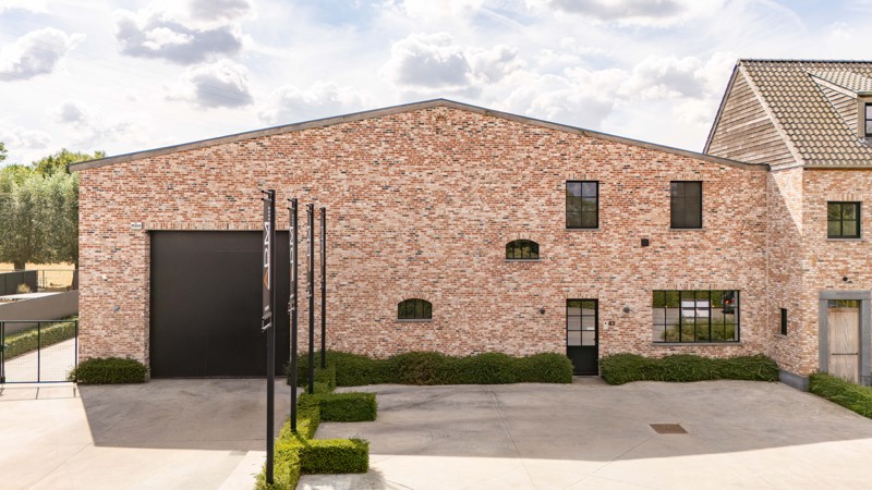 Ruime loods met kantoorruimte aan de Oeselgemstraat te huur in Wakken – perfect voor uw bedrijfsactiviteiten! ✨ - foto 5