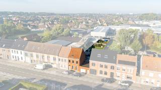 Centraal gelegen in Ingelmunster, met een uitstekende verbinding naar de belangrijkste invalswegen en alle voorzieningen binnen dichtbij, vinden...