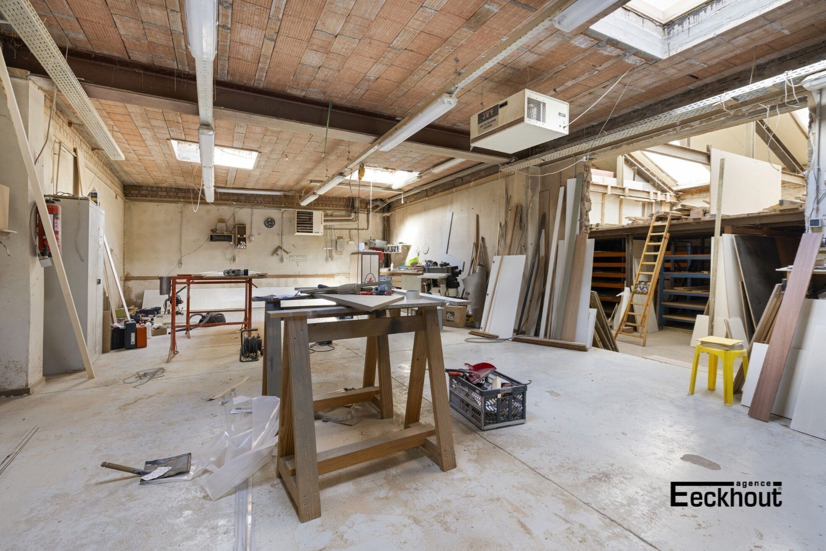 Atelier ( 348 m²) met tal van mogelijkheden in de Vuurtorenwijk te Oostende! - foto 3