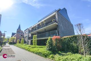 Ruim gelijkvloers appartement met 2 slaapkamer in Halen Op een uitstekende ligging aan het Begijnhofplein 5 ontdek je dit prachtige gelijkvloerse...