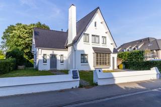 In het hart van Kortenberg bevindt zich deze charmante, vrijstaande villa met garage, rustig gelegen in een residentiële en bijzonder...