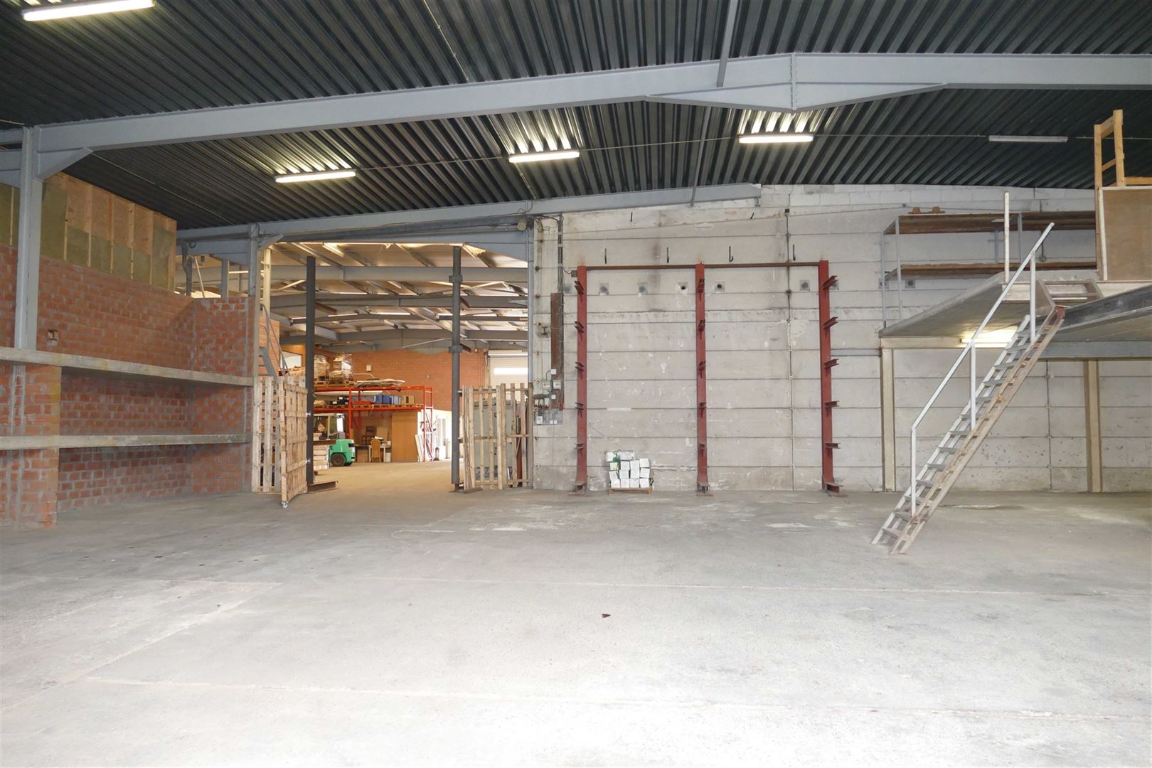 Overdekte / open opslagruimte of staanplaatsen - foto 5