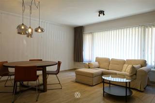 <p><span>GENT - Monterreystraat 2: Op zoek naar een </span><span>instapklaar gelijkvloers appartement omgeving Citadelpark </span><span>te huur in Gent? Dan is dit pand mogelijk iets voor u.</span></p><p><span> </span></p><p><span>De belangrijkste troeven:</span></p><ul><li><span>Optie tot bemeubeld (tafel, stoelen, salontafel, bed, kasten ...)</span></li><li><span>Rustig en centraal gelegen, goed bereikbaar en op fietsafstand van het station</span></li><li><span>inclusief kelderberging</span></li></ul><p><span> </span></p><p><span>Indeling:</span><span> </span></p><p><span>Inkomhal, Leefruimte met aansluitend geïnstalleerde keuken (inductie kookplaat, dampkap, spoelbak, combi oven/microgolf, koelkast met vriesvak, vaatwasmachine), slaapkamer. Badkamer met combi bad/douche, toilet en aansluiting voor een kleine wasmachine. Inclusief fietsenberging en kelderberging.</span></p><p><span> </span></p><p><span>Beschikbaar vanaf 01/03/2026. Domicilie verplicht.</span></p><p><span>Huurprijs: € 875 + €50 (waarvan €25 provisie algemene kost + €25 provisie water) EG afzonderlijk af te rekenen. </span></p><p><span> </span></p><p><span>Neem contact op met ons kantoor voor een bezoek ter plaatse via onze website: www.axellenaerts.be</span></p><p><span> </span></p>