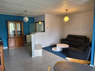 Gunstig gelegen bel-etage met 3 slpks + tuin + garageDe instapklare, op te frissen woning bevindt zich in een groene, rustige woonwijk te Boechout...