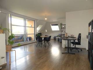 Aan de rand van het centrum van de boterstad, treft u dit ruim dakappartement op de 3de verdieping aan. Residentie Noordweddynck is gelegen in de...