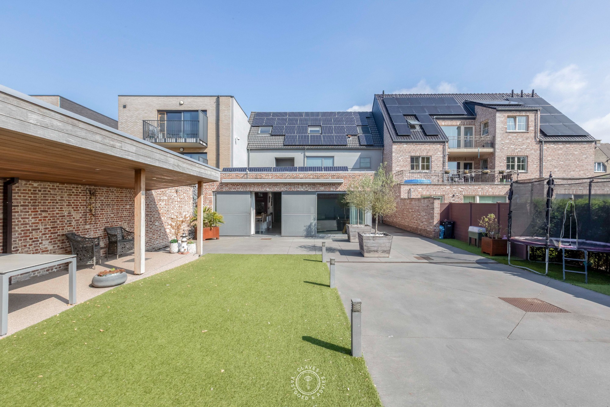 Instapklare woning en ruime tuin in het hart van Vrasene - foto 1