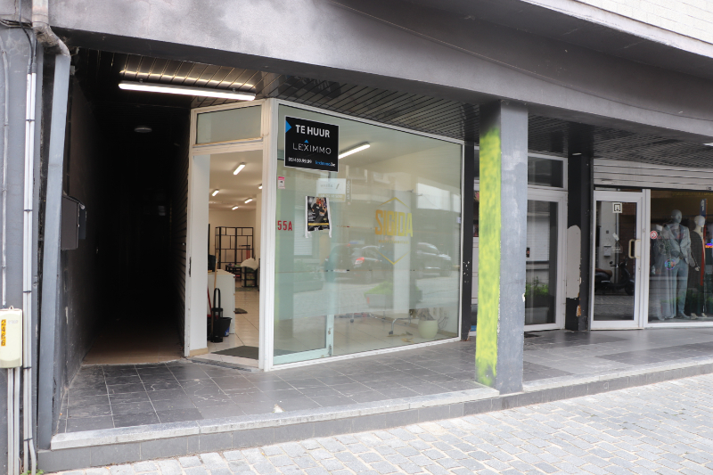 Commercial for rent in Boom - photo 1