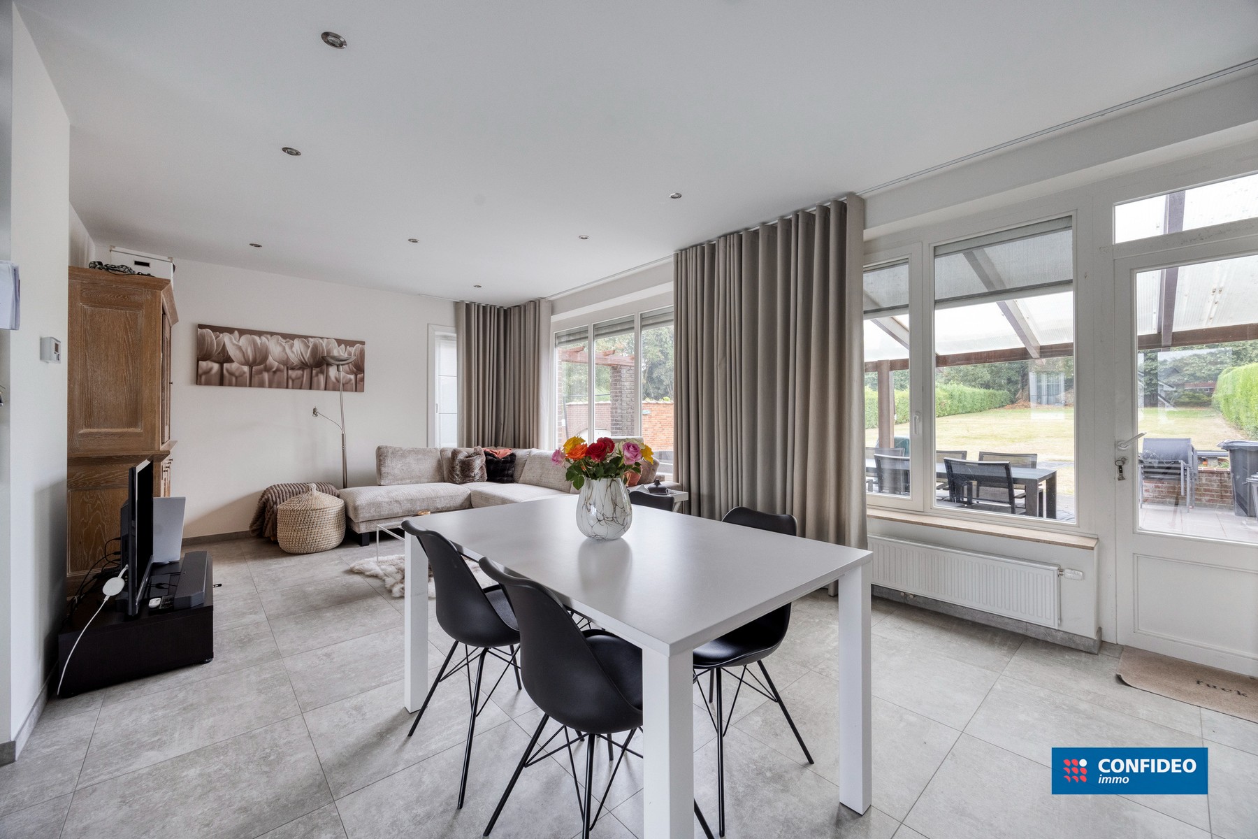 Mooie gerenoveerde woning op toplocatie met zuidgerichte tuin - foto 4