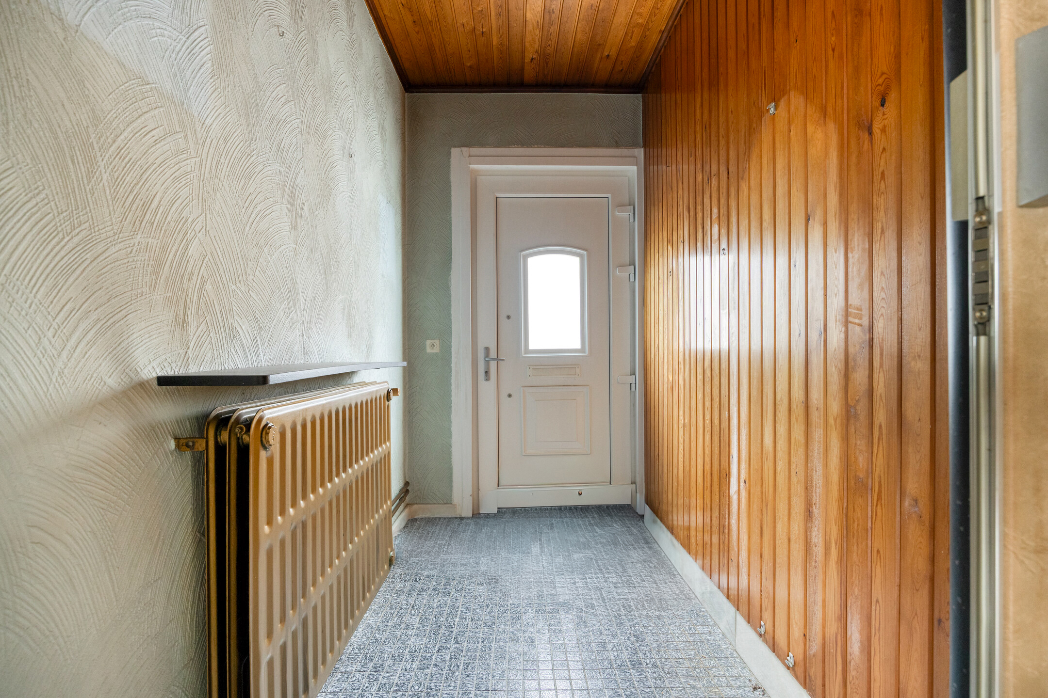 Te renoveren woning met atelier. - foto 4