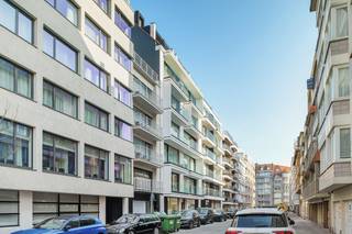 Exclusief PENTHOUSE met royale terrassen op toplocatie nabij de Zeedijk en het Rubensplein...Op een absolute toplocatie, op slechts enkele passen van...