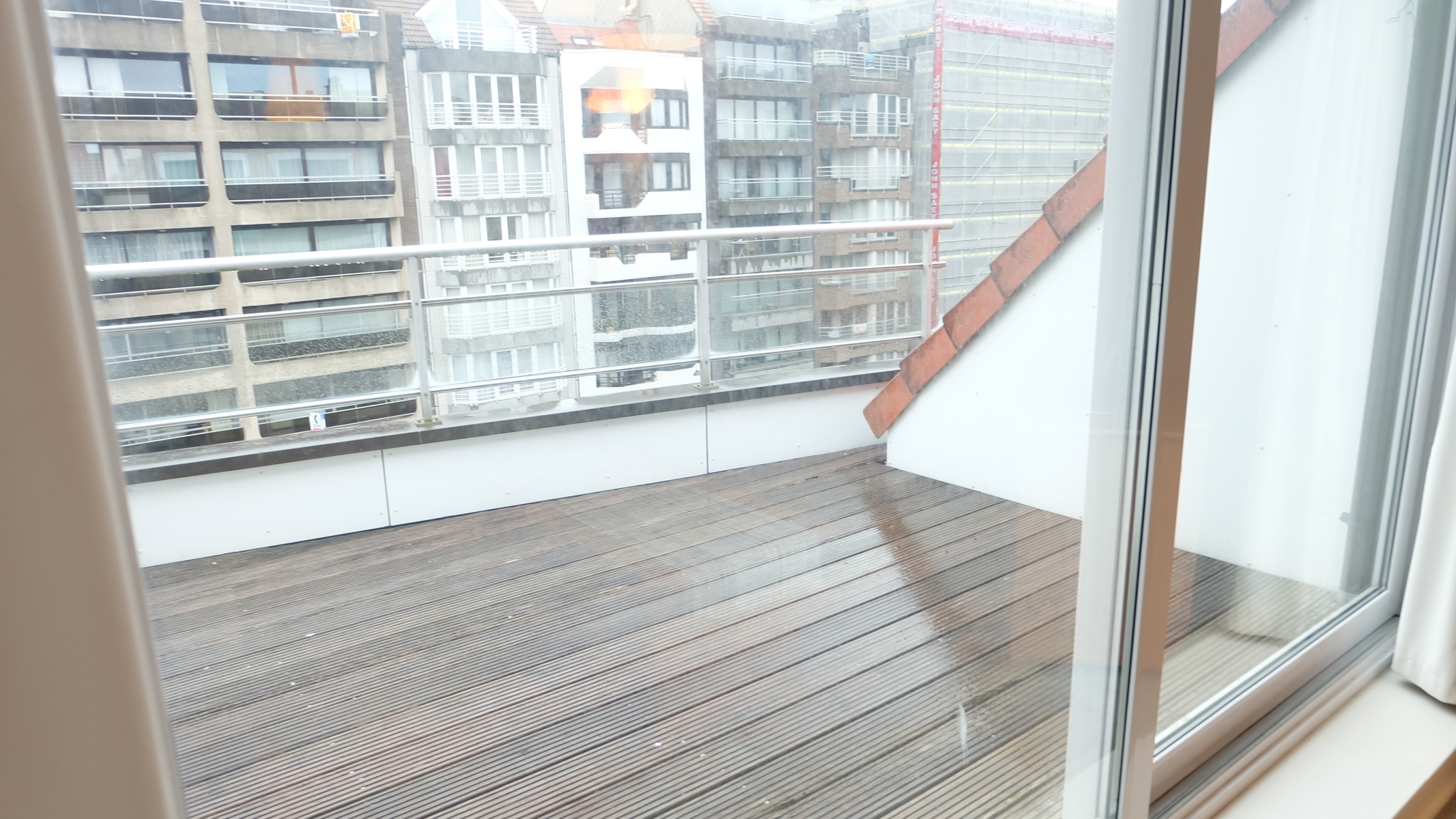 Comfortabel appartement met ruim terras, nabij het strand - foto 5