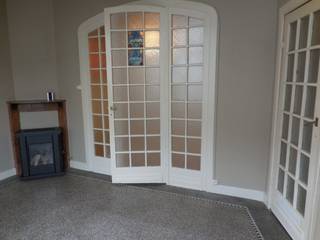 DOMICILIE VERPLICHT | Deze knusse stadswoning ligt in de nabijheid van de Coupure, winkels, openbaar vervoer, scholen...<br />De indeling is als volgt: inkom met gastentoilet, half ingrerichte keuken met leefruimte, 2 slaapkamers en badkamer ( douche, wastafel en WC). <br />Huurprijs: €1100 p/m <br />EPC: D<br />Verwarming: op aardgas.<br />Onmiddellijk beschikbaar.<br />Voor info en bezoek contacteer Marianne op M 0474882943 en/of E marianne@devastgoedlink.be<br />De garage wordt niet mee verhuurd.<br /><br /> 