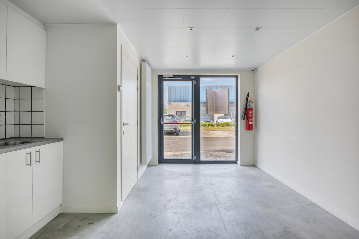 Recent SME unit (188 m²) for sale in Evergem - photo 4