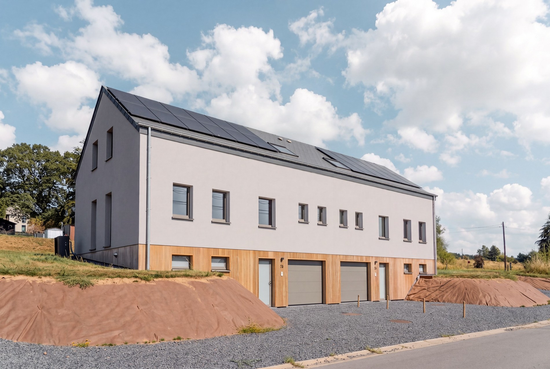 Saint-Ode - Twee huizen, een investeringsmogelijkheid - foto 1