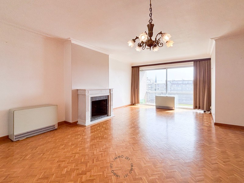 Ruim en lichtrijk appartement met 3 slaapkamers in hartje Beveren - foto 2