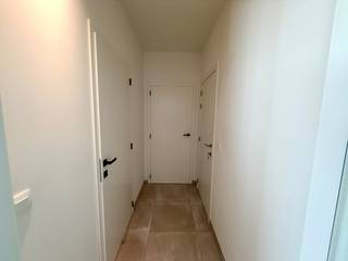 Dit lichtrijke en moderne appartement aan de Luikersteenweg is de ideale uitvalsbasis voor wie op zoek is naar een woonst nabij het centrum...