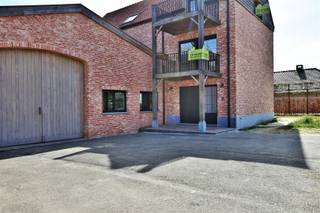 Prachtig nieuwbouw appartement met terras op 1ste verdiepingDit prachtig nieuwbouwappartement maakt deel uit van een kleinschalige residentie van...