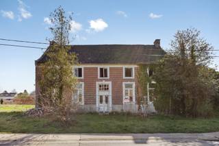 Droom je van wonen in een authentieke, gerenoveerde hoeve? In het landelijke Pellenberg vinden we dit prachtige pand op een perceel van ruim 7...