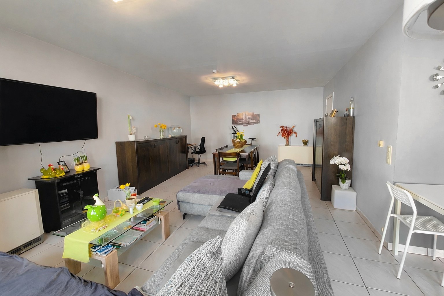 kwalitatief appartement met autostaanplaats in centrum Tielt - foto 3