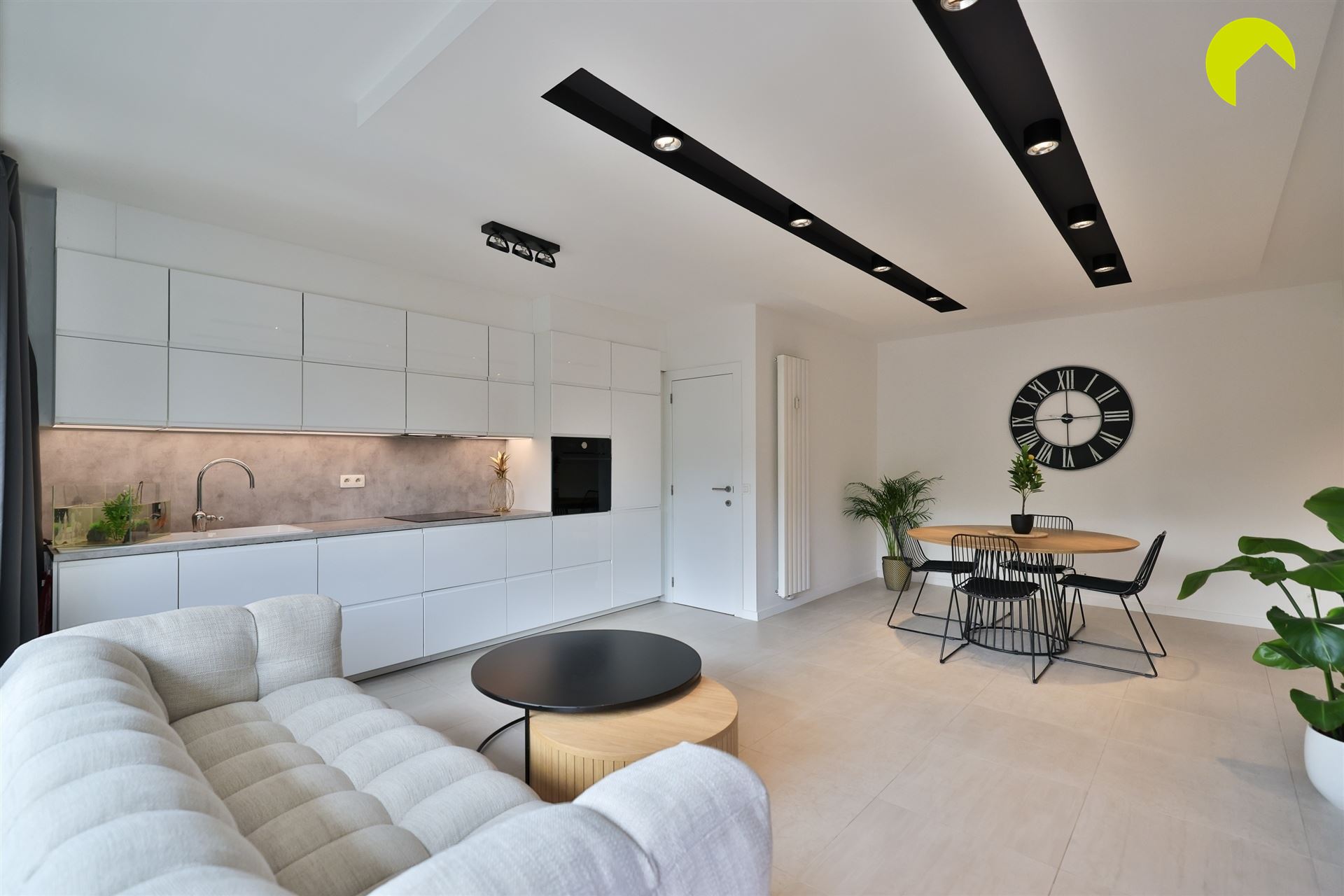 Gerenoveerd 1 slpk appartement met ruim en zonnig terras - foto 5