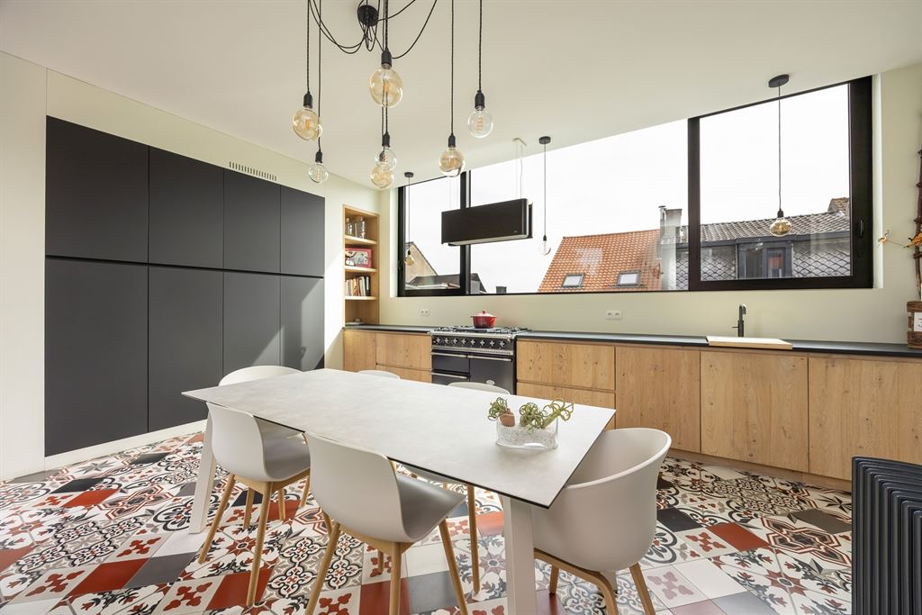 Unieke woning met eclectische gevels en dakterras - foto 4